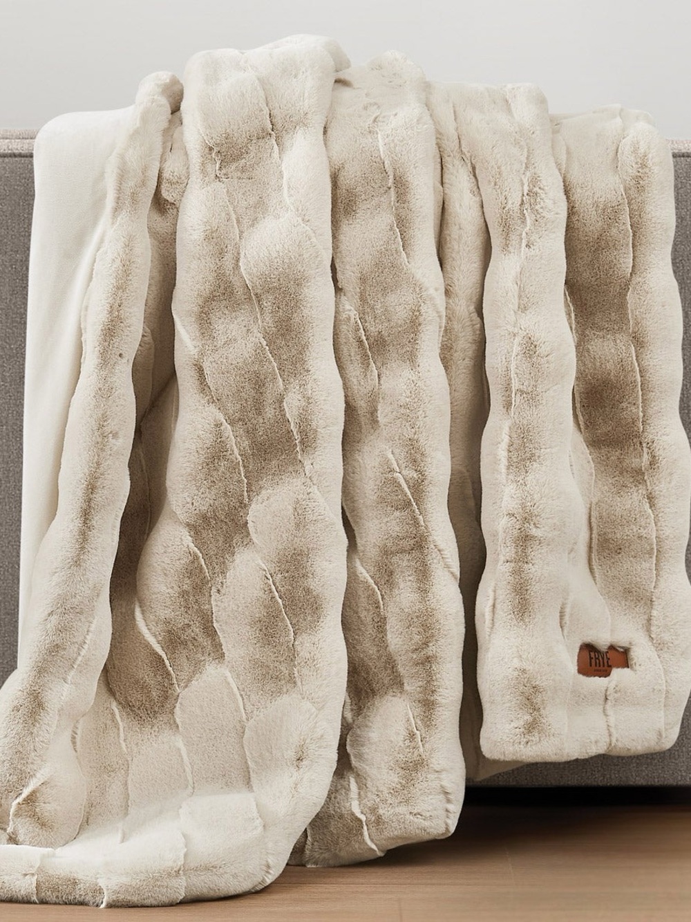 Frye Luxe | Faux Fur Throw in Cream and Tan Ombre